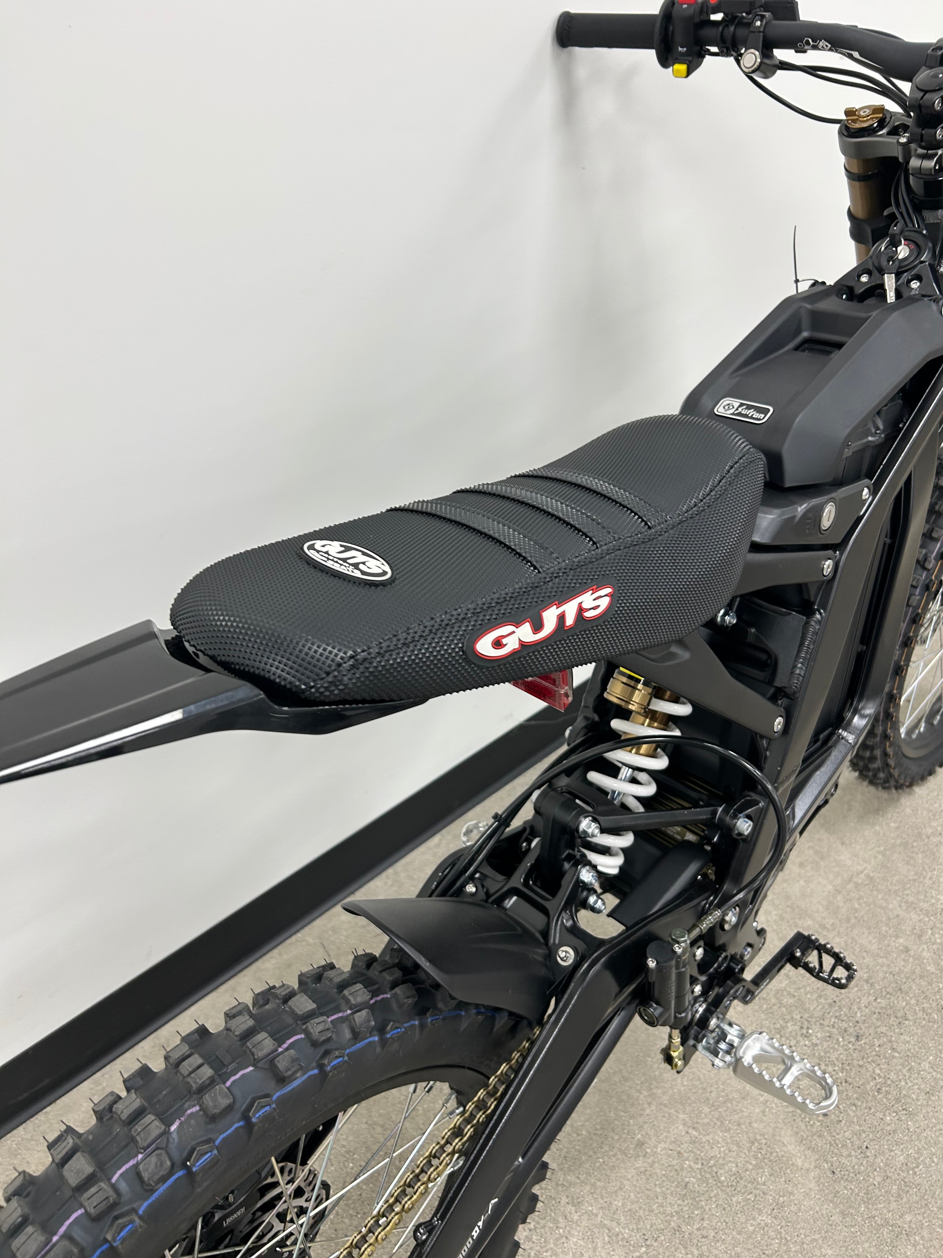 Guts Racing Seat Cover for Surron Light Bee X GUTS Racing