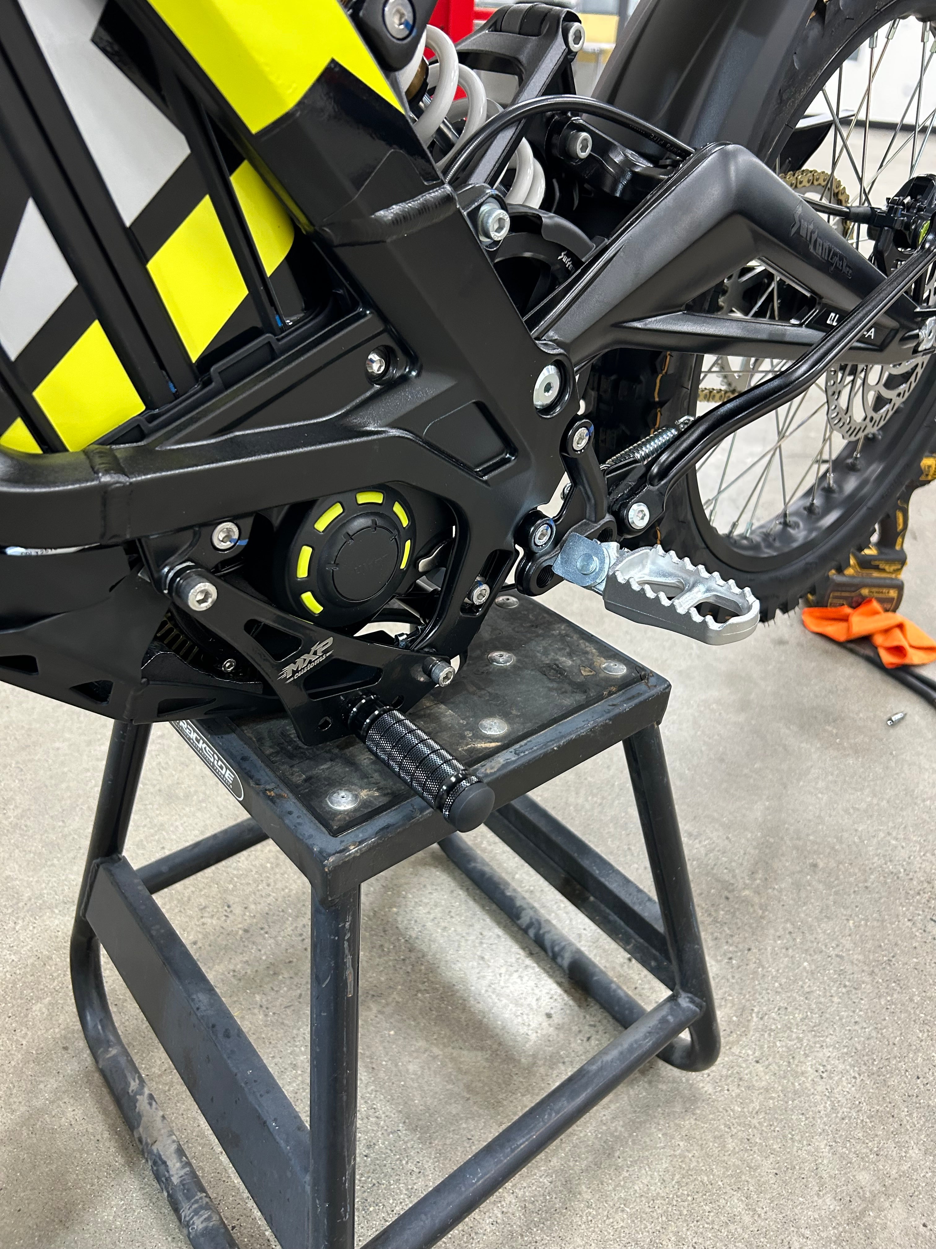 Surron Light Bee Shift Lock